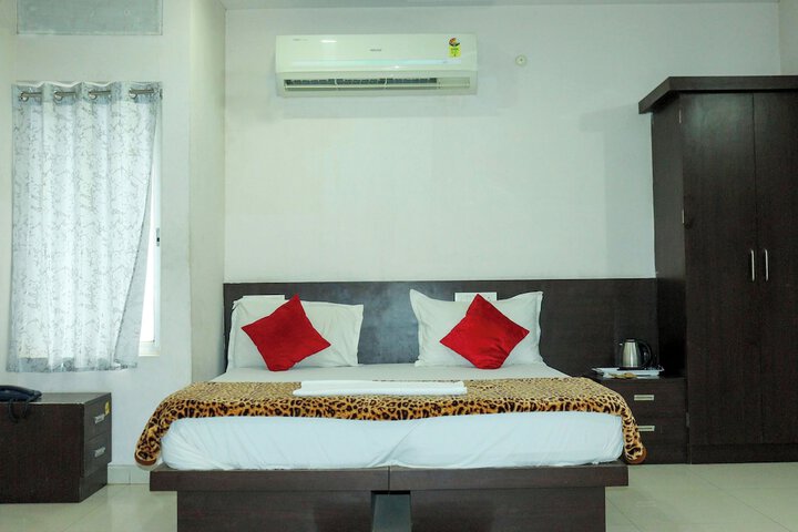 Room 28 of 44