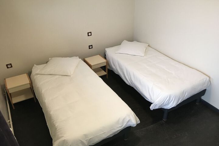 Room 13 of 44