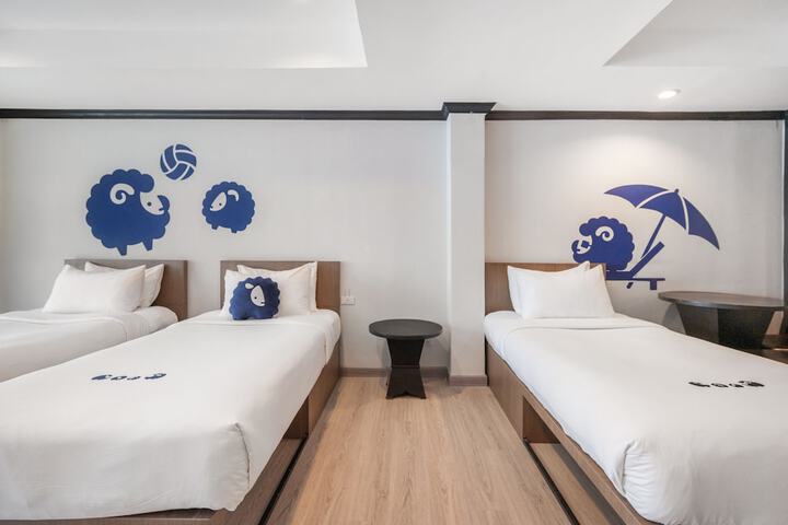 Room 15 of 113