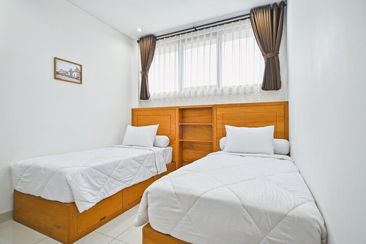 Room 9 of 31