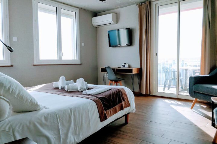 Room 22 of 83