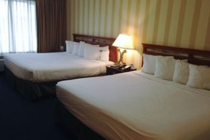 Room 5 of 18