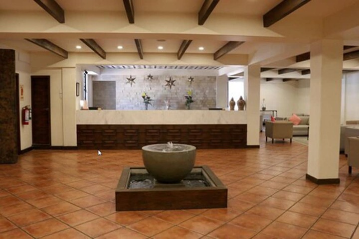 Hotel Interior 4 of 44
