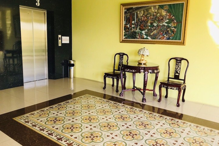 Room 35 of 105