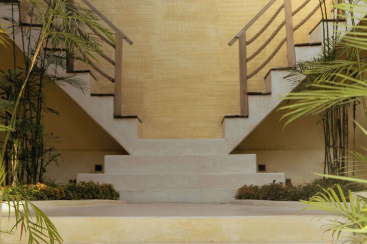 Hotel 90 of 96