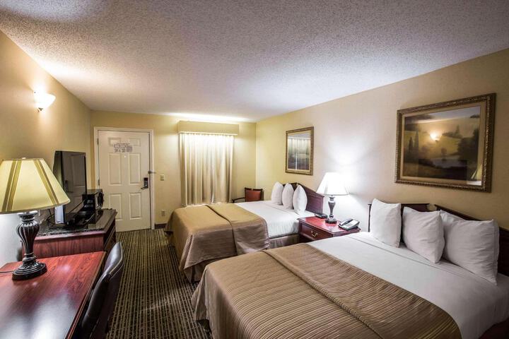 Double Accessible King Size Bed (4 of 16)