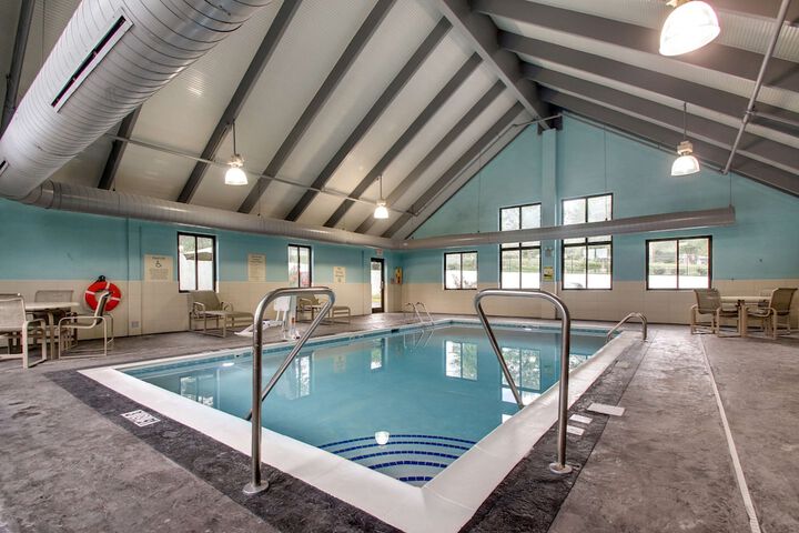 Pools & Facilities