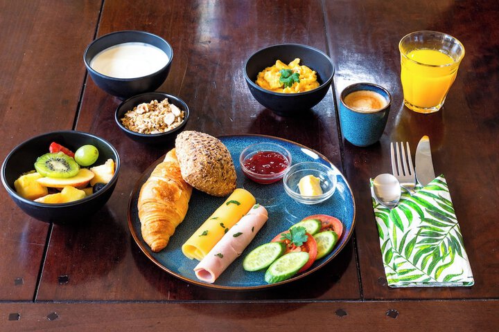 Breakfast/Coffee Service 61 of 79