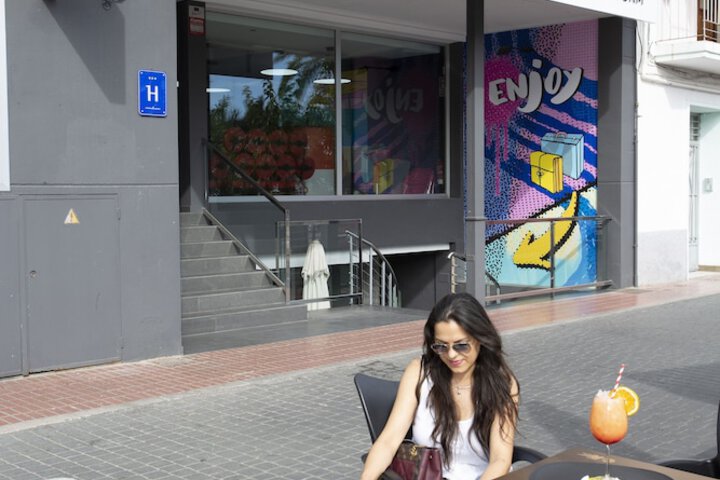 Photo 16