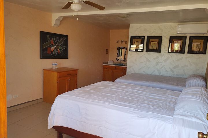 Room 21 of 33