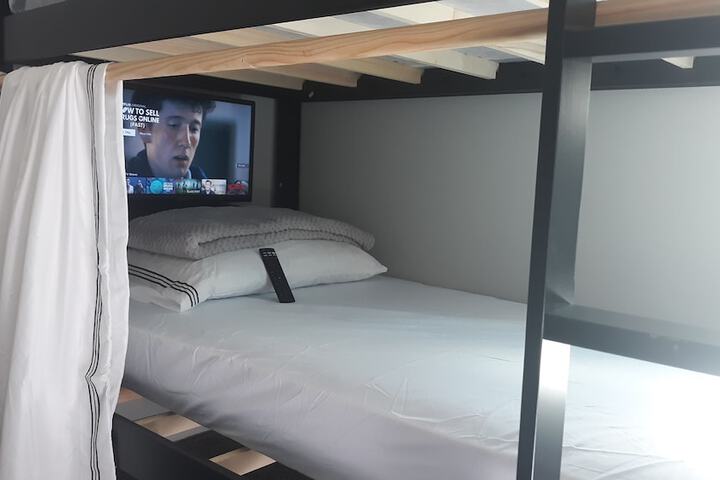 Room 7 of 38