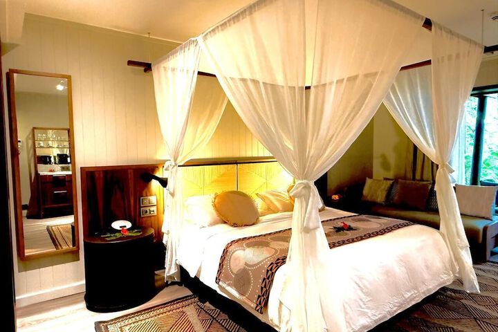Room 3 of 12