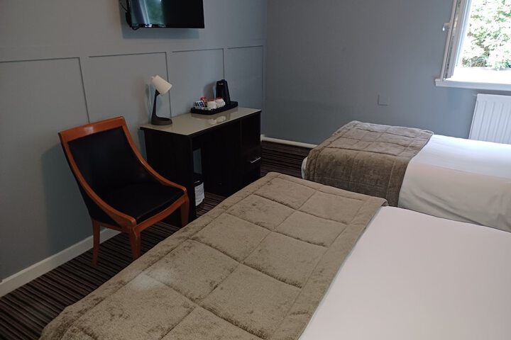 Room 23 of 69