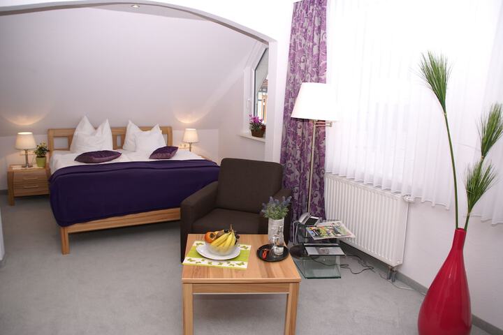Room 47 of 161
