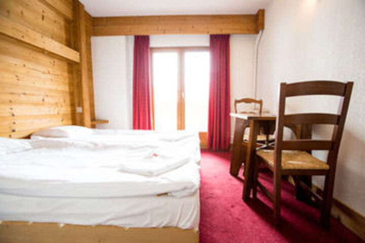 Room 20 of 32