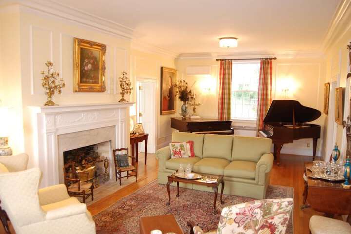 Room 7 of 25
