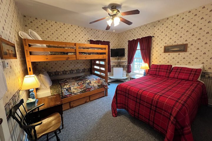Room 13 of 86