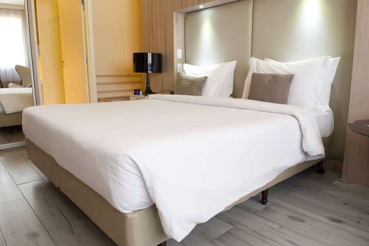Room 30 of 110