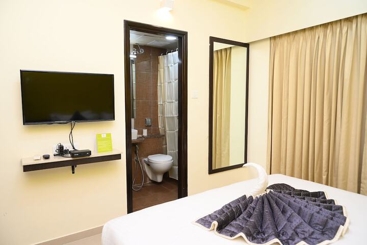 Room 5 of 23