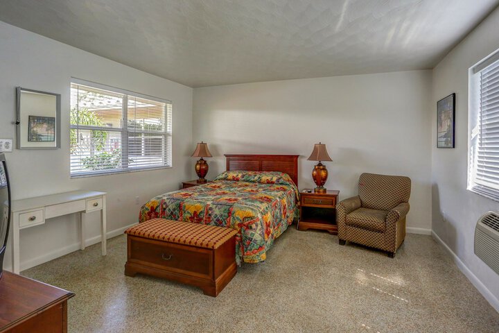 1 Double Bed (1 of 6)