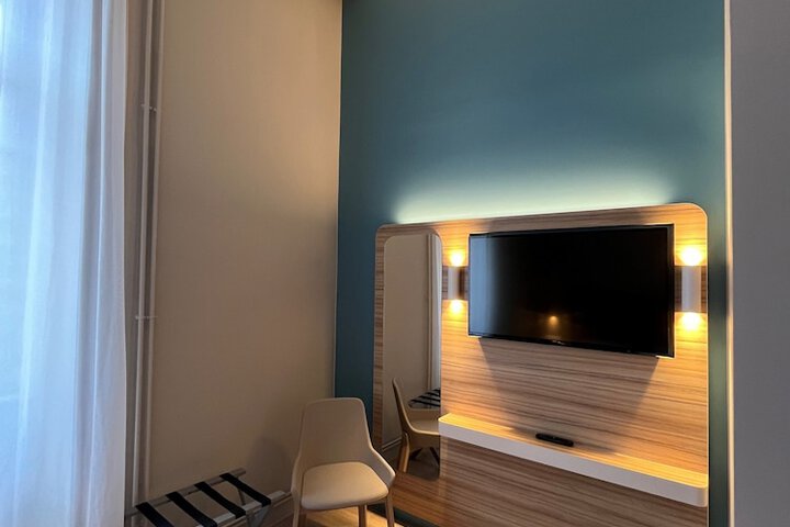 Room 19 of 31