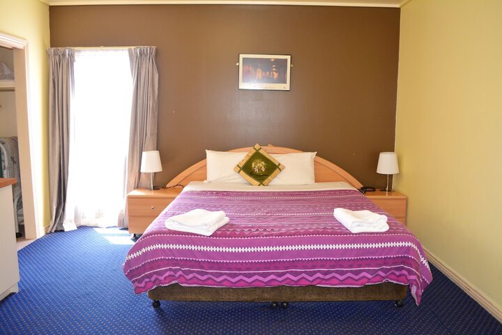 Room 5 of 30