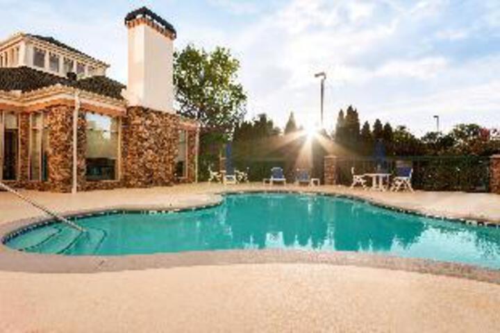 Pool 2 of 39
