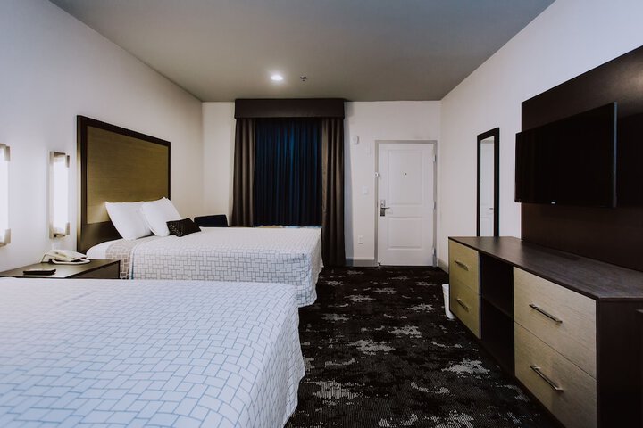 Room 8 of 21