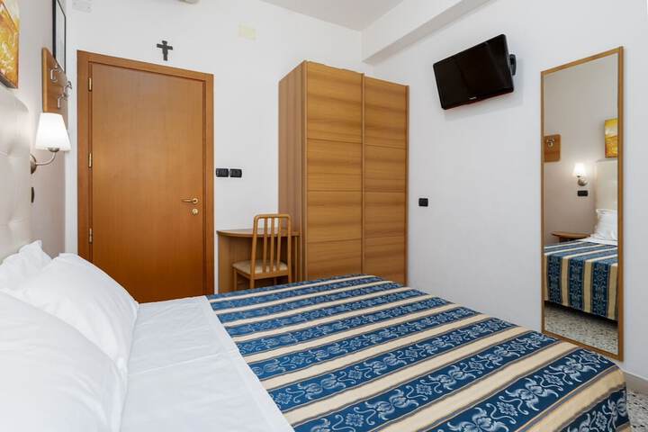 Room 13 of 54