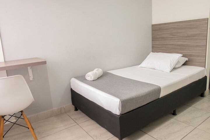 Room 6 of 22