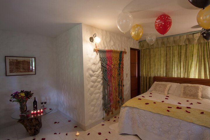 Room 16 of 52