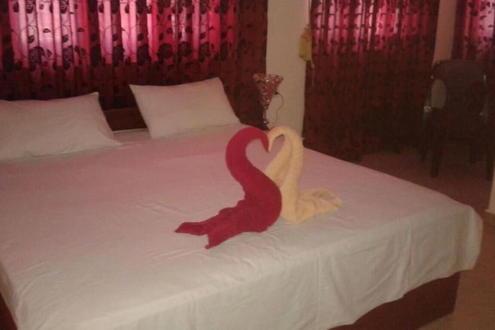 Room 16 of 36