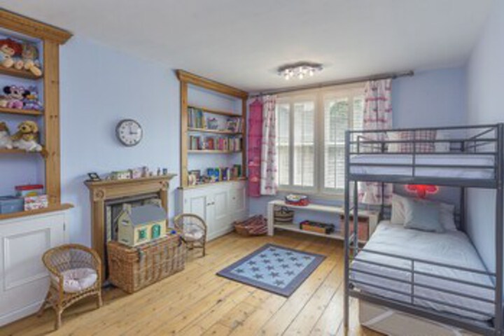 Room 14 of 28