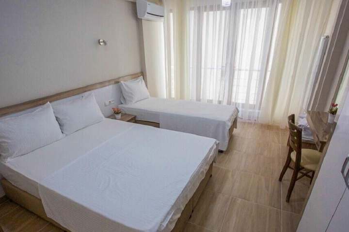 Room 5 of 14