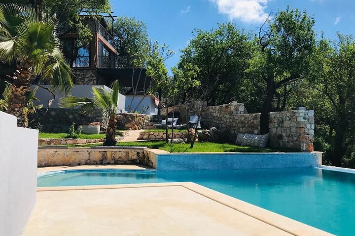 Pool 47 of 62
