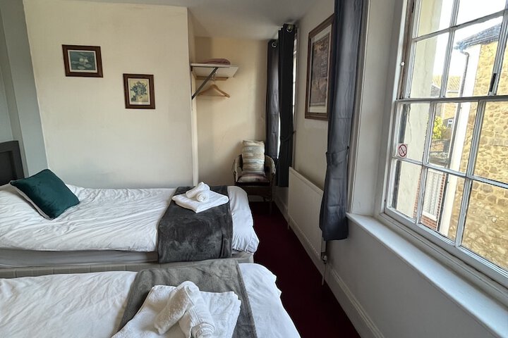 Room 20 of 37