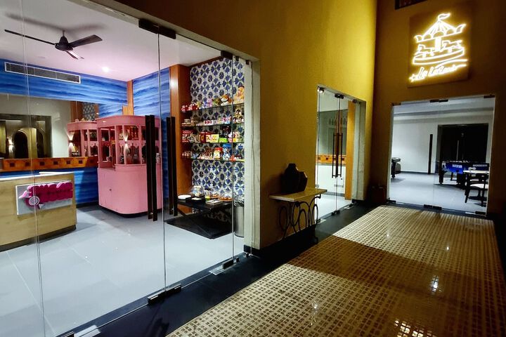 Room 43 of 59