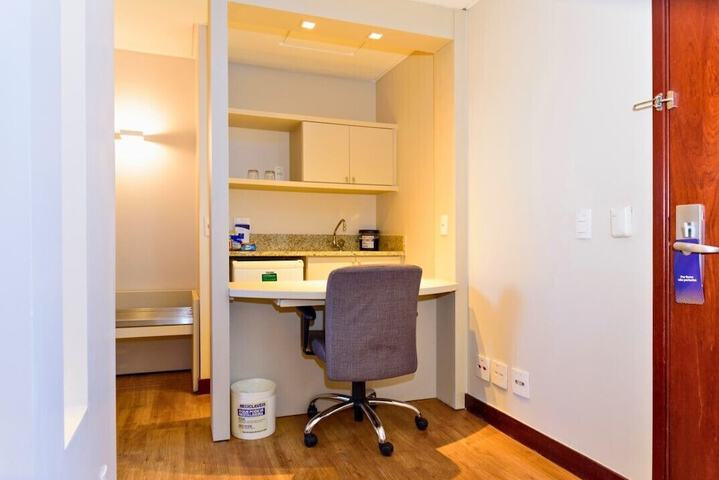 Room 21 of 62