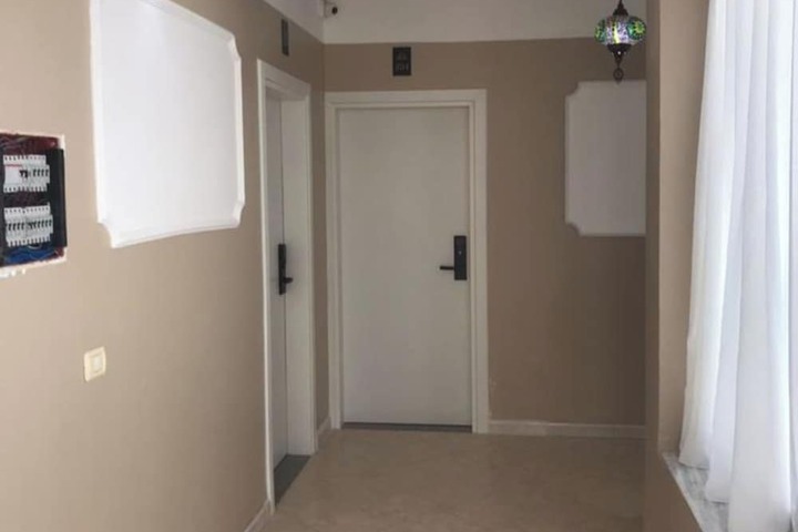 Room 16 of 129
