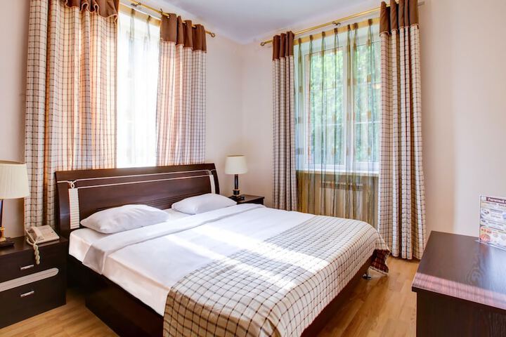 Room 16 of 39