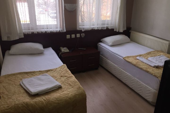 Room 5 of 29