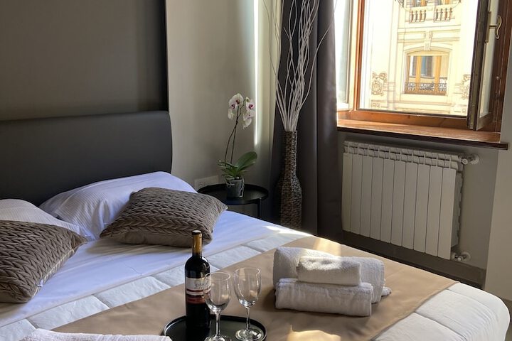 Room 16 of 48