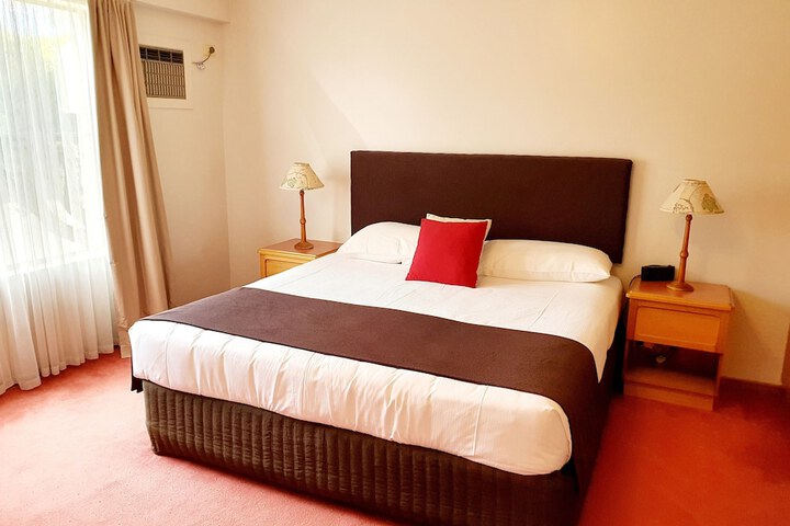 Room 7 of 52
