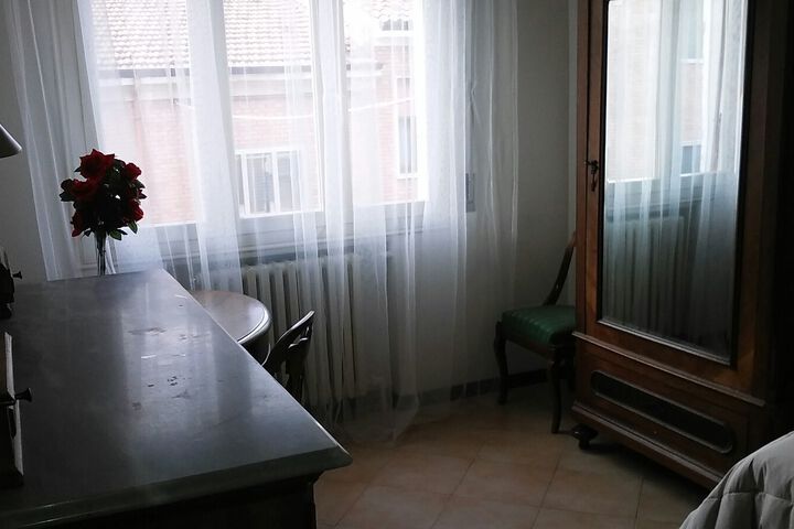 Room 32 of 56