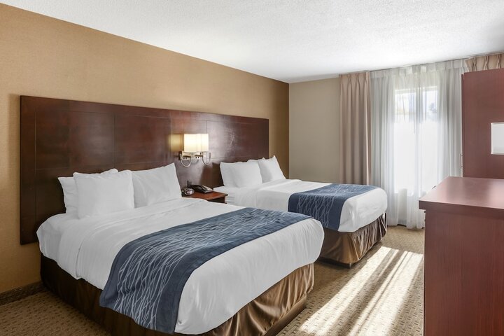 2 Double Beds Upgrade (1 of 4)