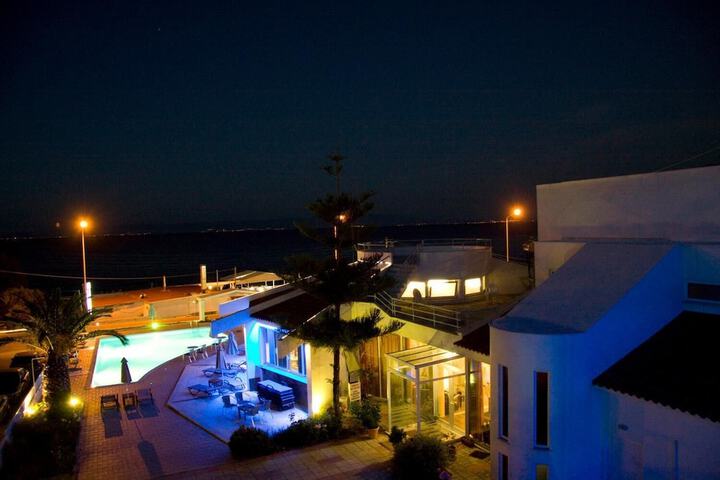 Hotel 31 of 33