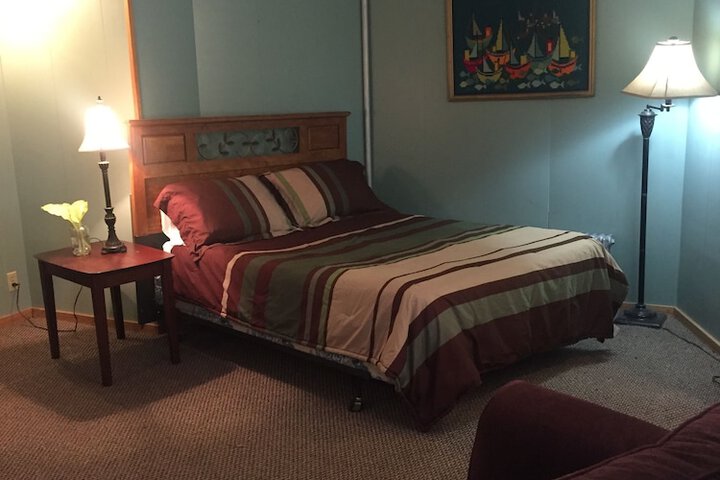 Room 11 of 35