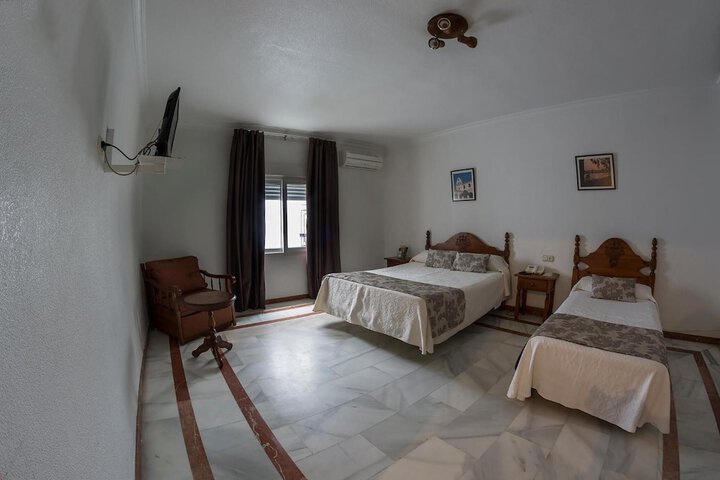 Room 16 of 41