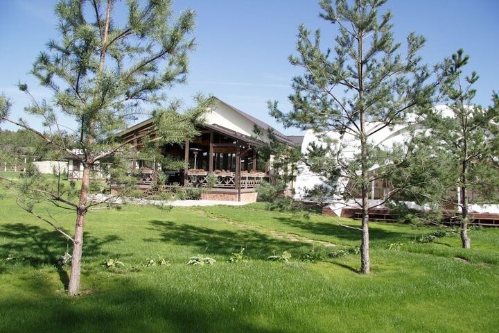 Hotel Exterior 61 of 66