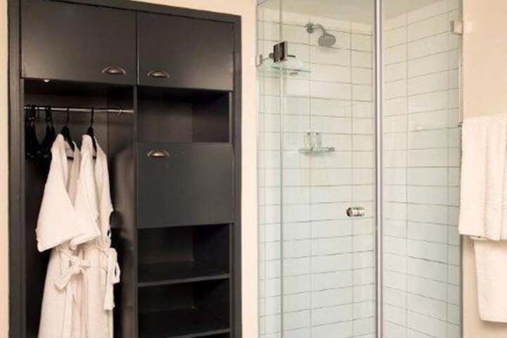 Room 35 of 70